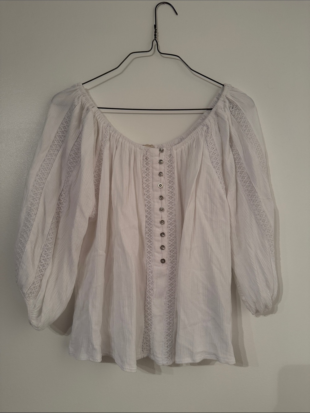 Forever 21 White Lace-Trim Peasant Top